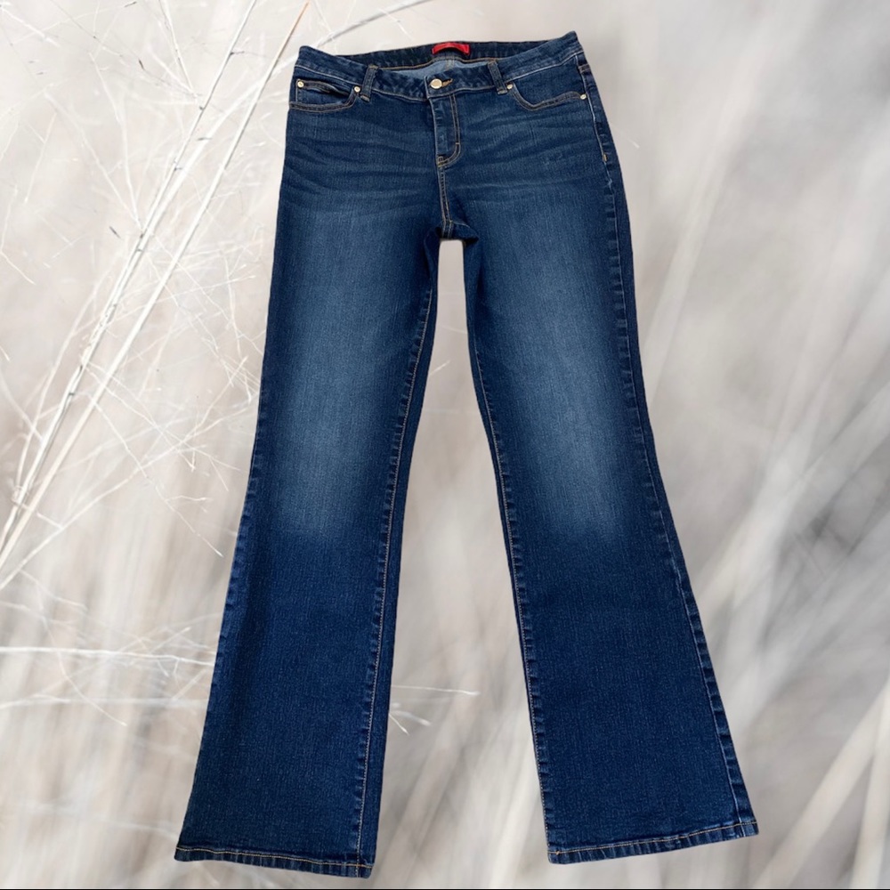 Jennifer Lopez Curvy Bootcut Blue Jeans Size 12
